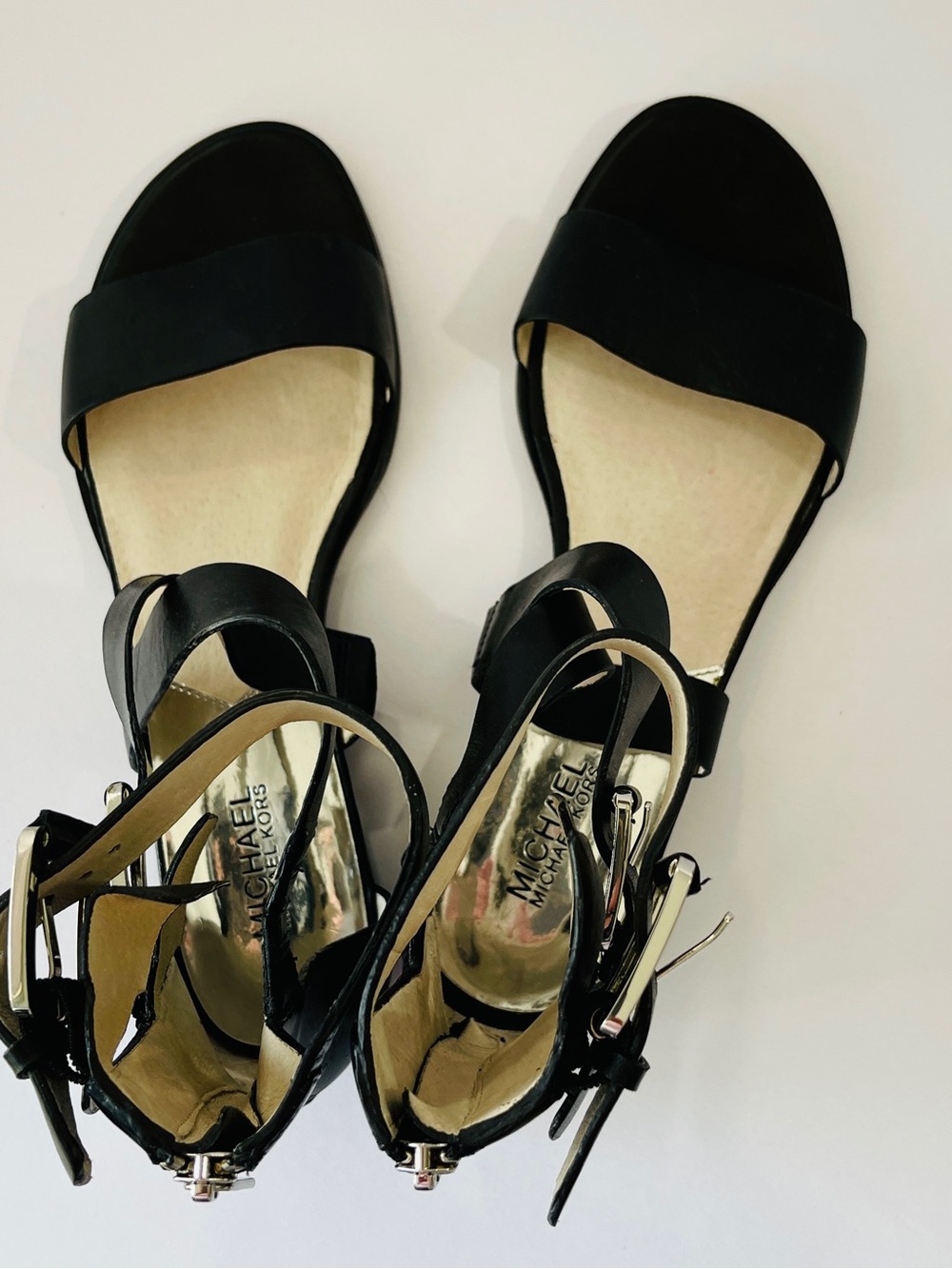 Michael Kors Black Strappy Gladiator Sandals with Back Zip - Picture 4 of 4